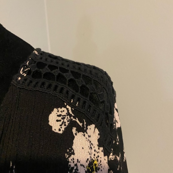 LoveStitch Top Size Small - Picture 4 of 7